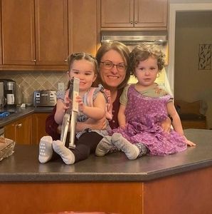 Meet your Posher, Suzanne